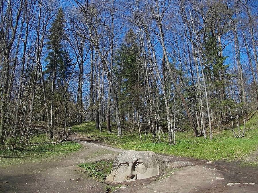 Каменная Голова